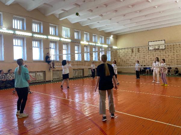Школьные соревнования по волейболу
